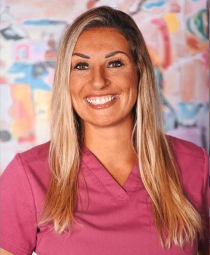 Alina Langguth - Specialist Nurse for Anaesthesia & Intensive Care
