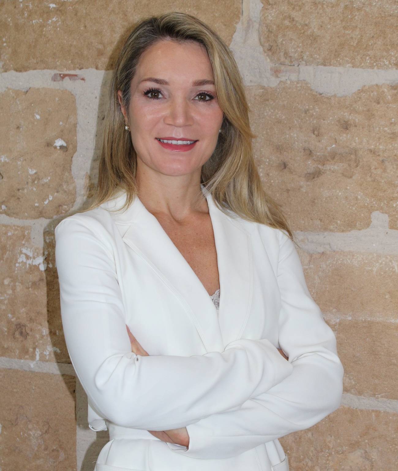 Fachärztin für Plastische und Ästhetische Chirurgie, Dr. Mara