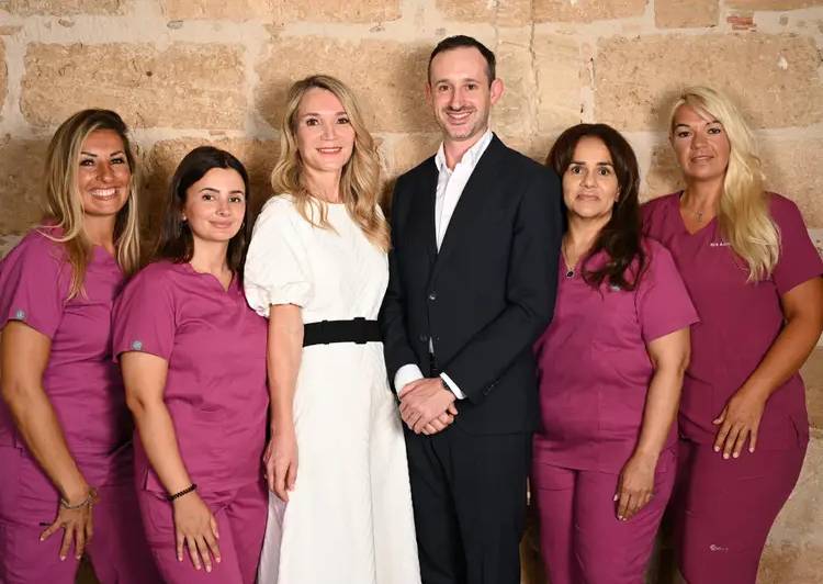 Team von Mara Aesthetics für plastische und ästhetische Chirurgie